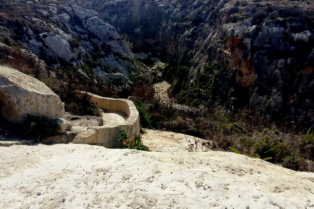 Wied il Ghasri poszukujemy najpiękniejszej plaży na Gozo