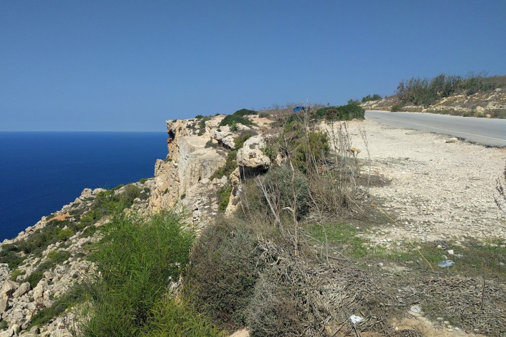 dingli-cliffs-road