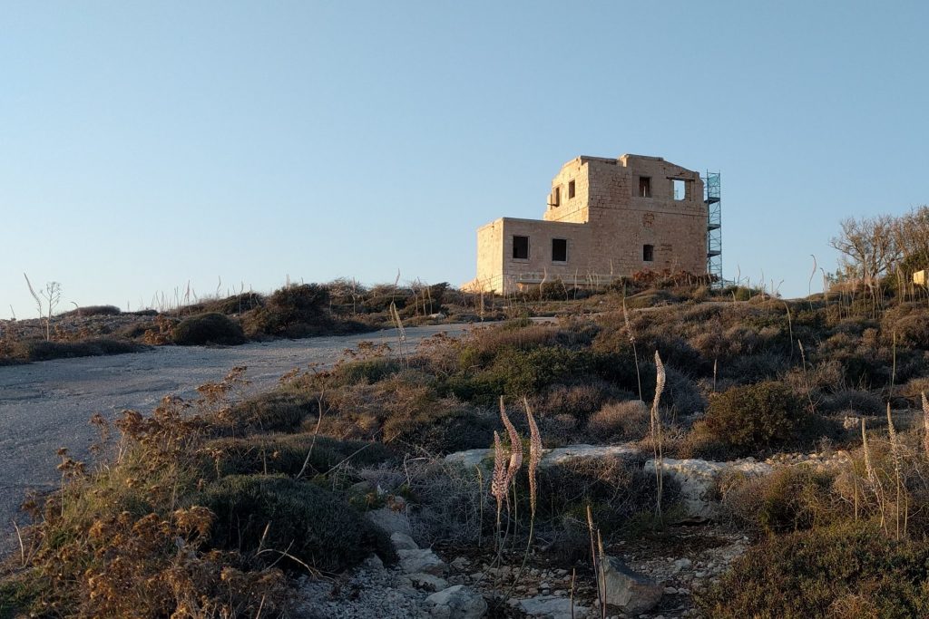 Aħrax Tower, czyli Biała Wieża