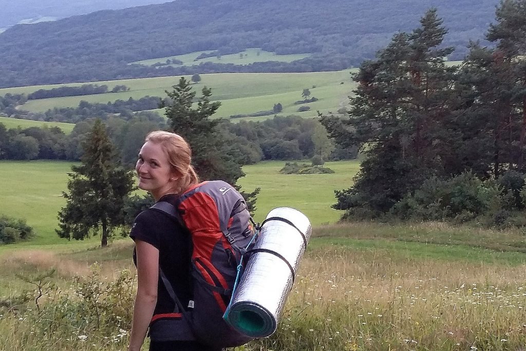 Docieramy na miejsce- radośnie i beztrosko. W góry z plecakiem.