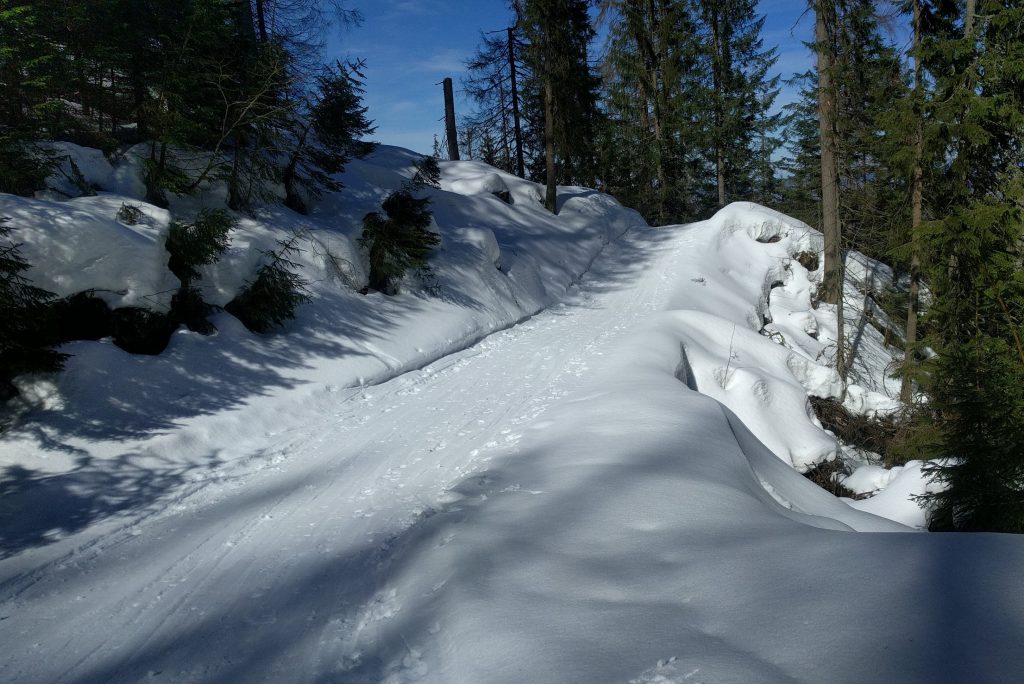 Zima na nartach. Kasprowy Wierch na skiturach.