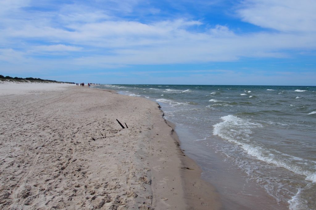 Pusta plaża Rąbka