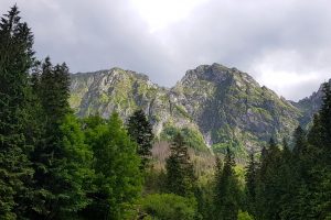 Giewont widziany z Polany Strążyskiej