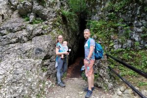 Wejście do jaskini Łokietka
